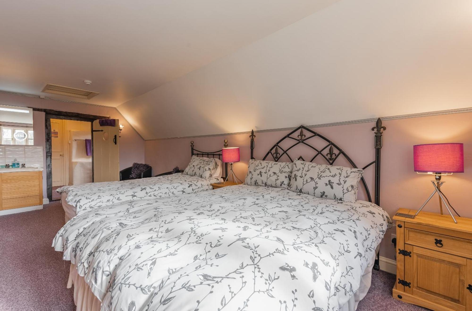 Yallands Farmhouse Taunton Room photo