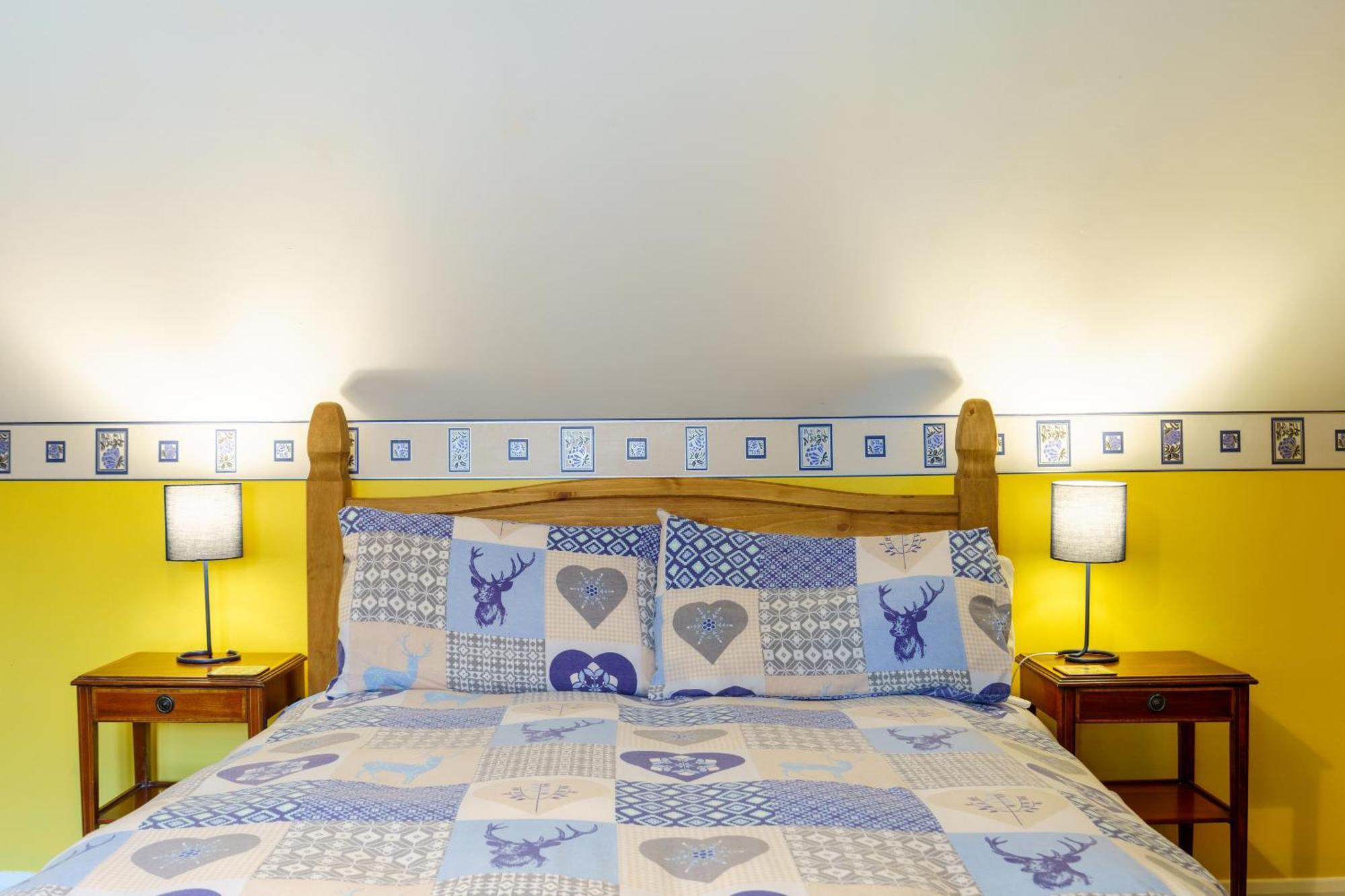 Yallands Farmhouse Taunton Room photo