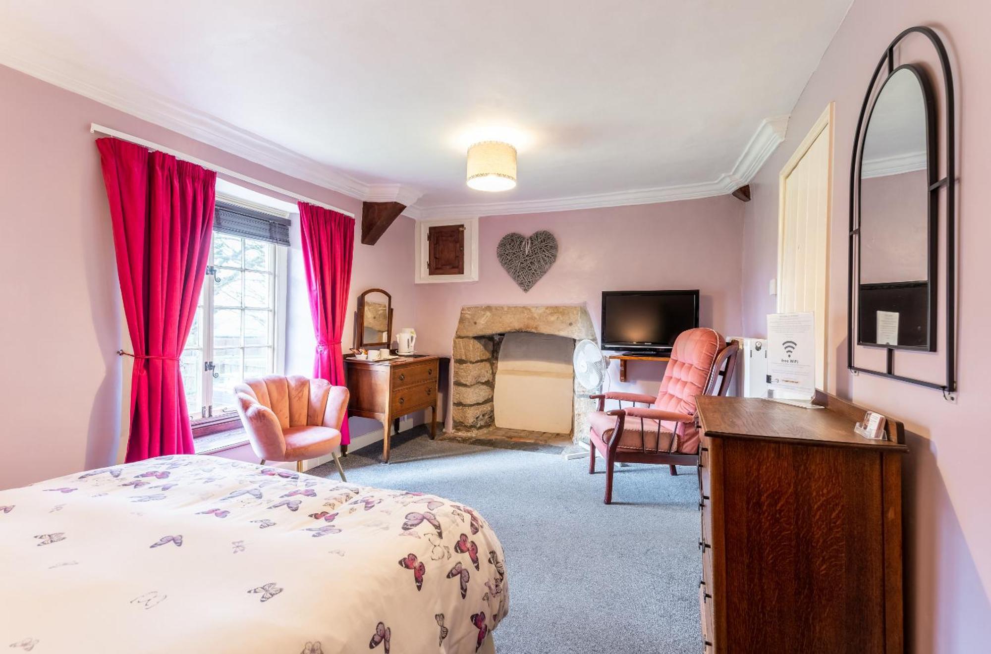 Yallands Farmhouse Taunton Room photo